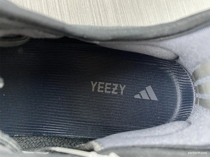 V2 350 HQ4540 Onyx Boost Yeezy Adidas 0808